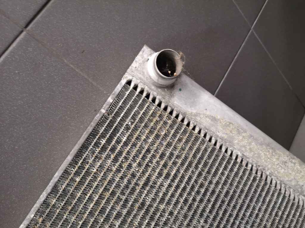 фото №13, Радіатор wody audi s8 d3 5.2 fsi v10 4e0121251f