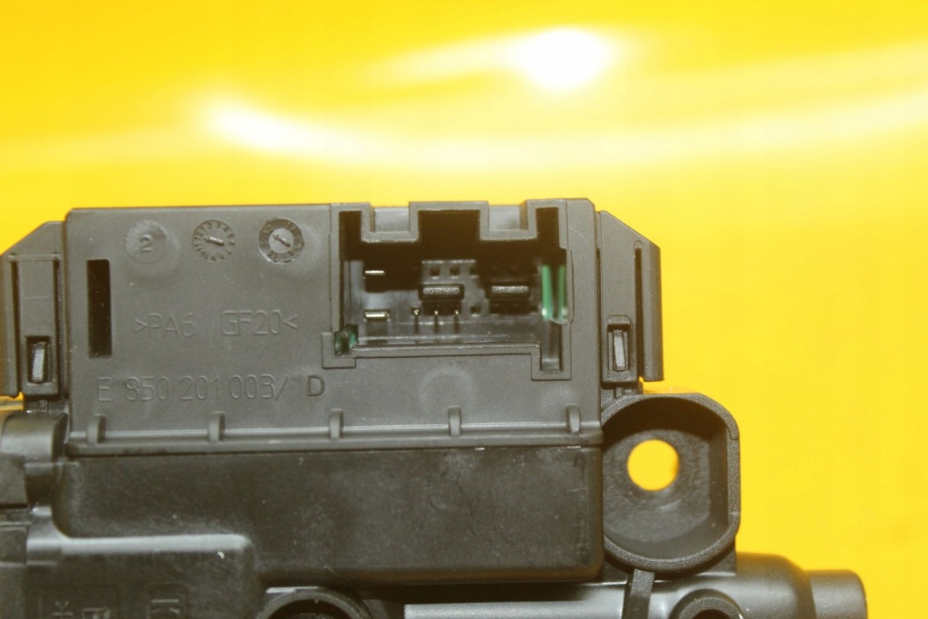 фото №9, Моторчик блок керування скло правий задня vw polo v 6r0959812g 0130822533