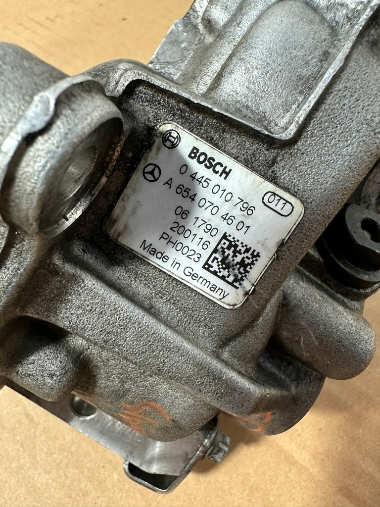 Насос wysokiego давления, насос впрыскная, топлива mercedes a6540704601 Недорого