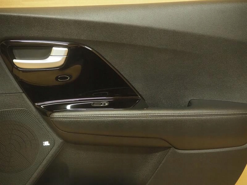 фото №4, Оббивка обшивка двері правий перед kia niro