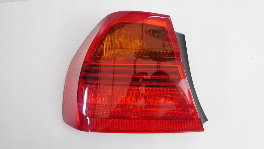 фото №1, Bmw оригинальный номер 6937457 лампа крышка задняя