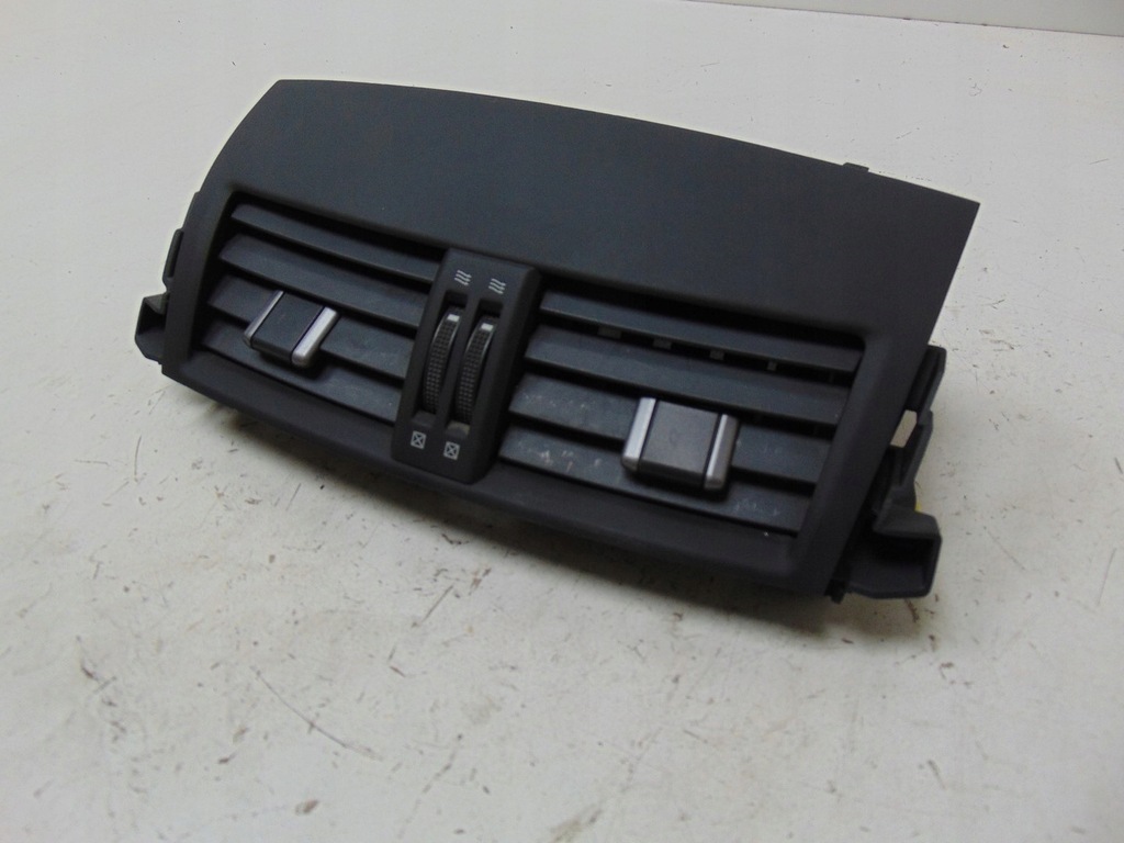 фото №5, Решётки консоли toyota rav4 iii 55670-42050