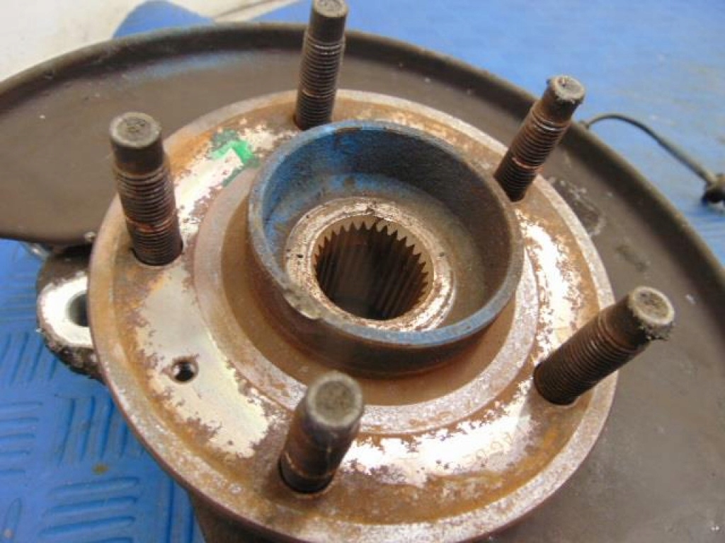 фото №8, Opel astra j 1.7d поворотний кулак лівий перед