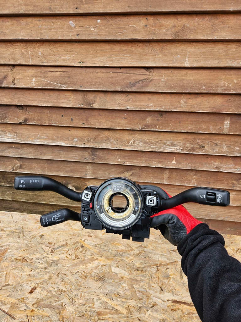 фото №1, Переключатель комбинированный рычаг круиз-контроль лента подушка безопасности audi a3 8p 8p0907137k