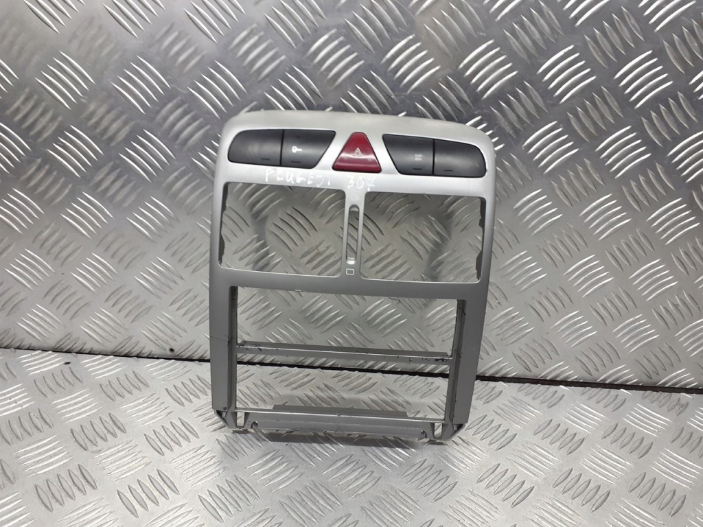 фото №1, Рамка консоли центральной peugeot 307 9634505077