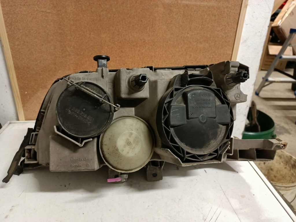 фото №7, Лампа перед права mercedes w202 2028202461 bosch