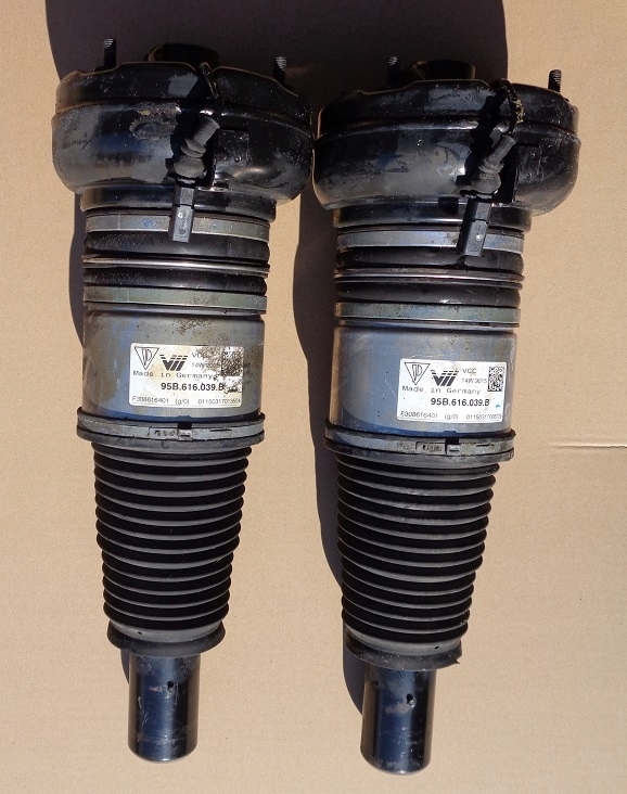 Купити Амортизатор pneumo перед porsche macan рестайлінг  95b.616.039.r .