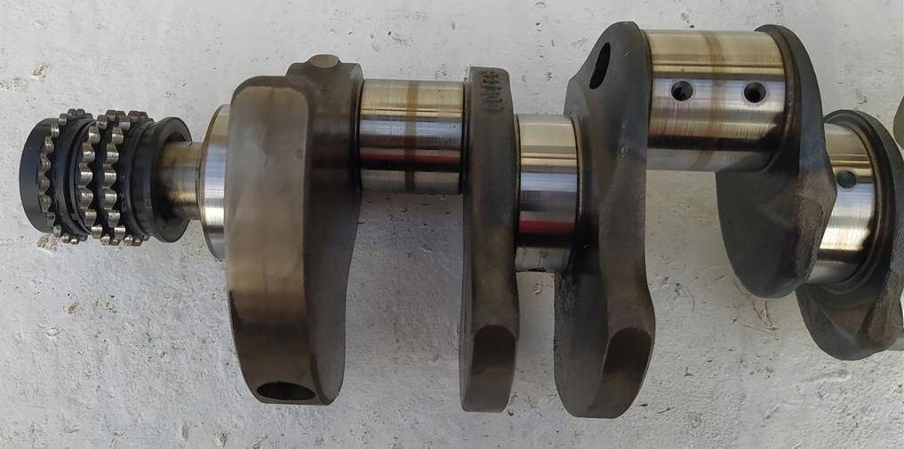 Wał колінчастий mercedes m273 ml w164 w221 5.5 r27300 Оригінал