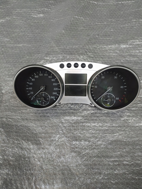 фото №1, Лічильник mercedes r klasa w251 3.0 cdi