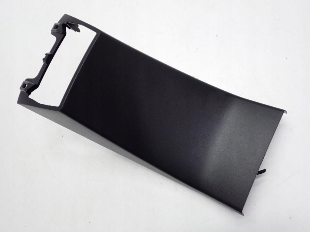 фото №1, Защита корпус туннель модуль зарядное устройство usb 1064504-00-a tesla model x 18r
