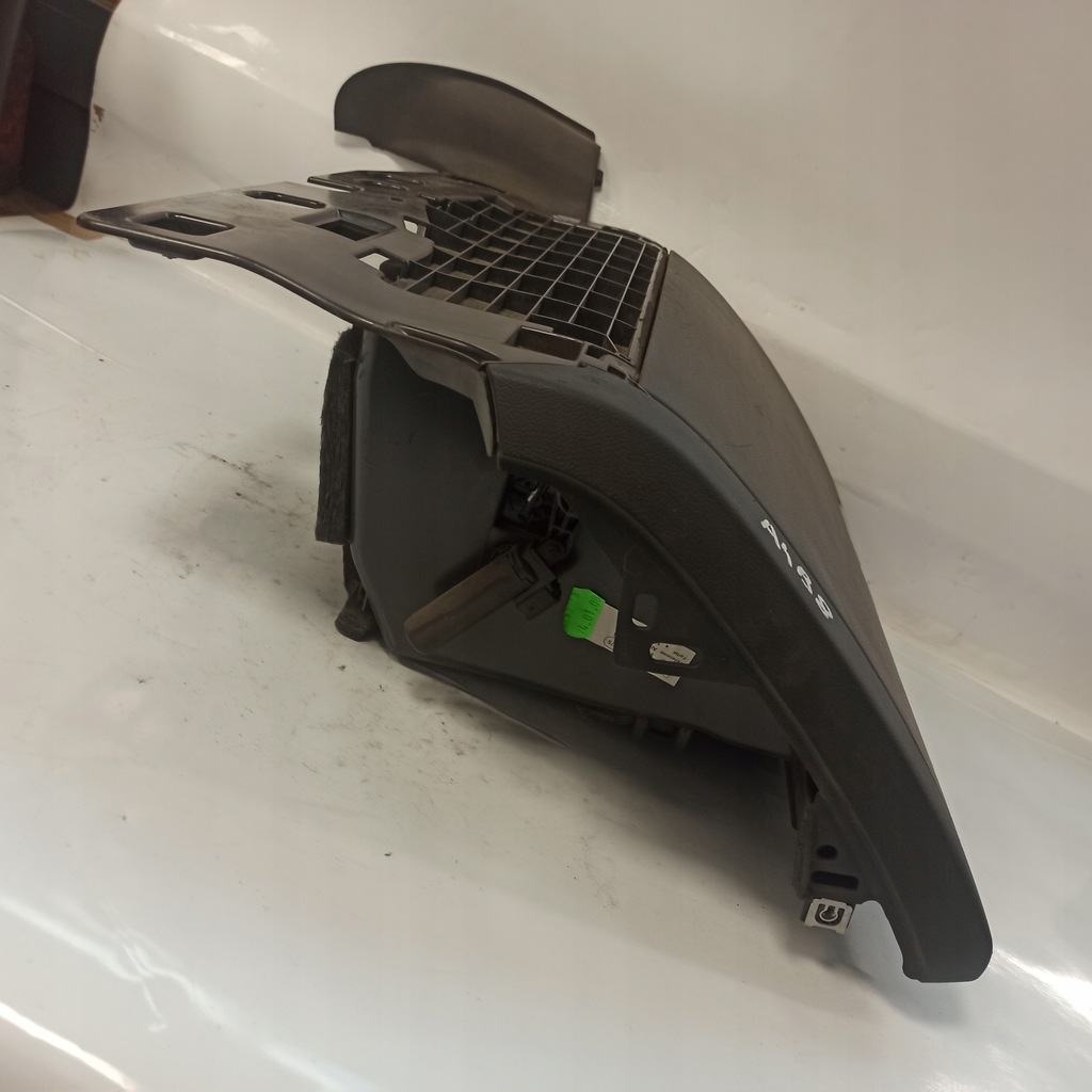 фото №11, Audi a4 b8 бардачок пассажира 8k1857035