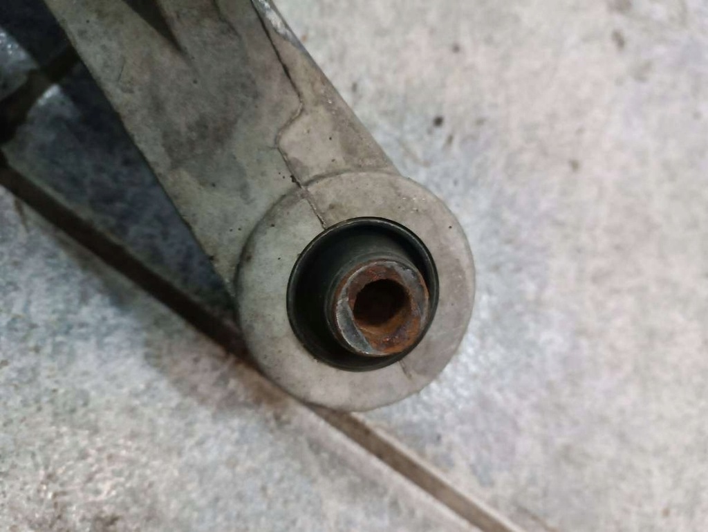 фото №6, Важіль задня infiniti g37 r2013