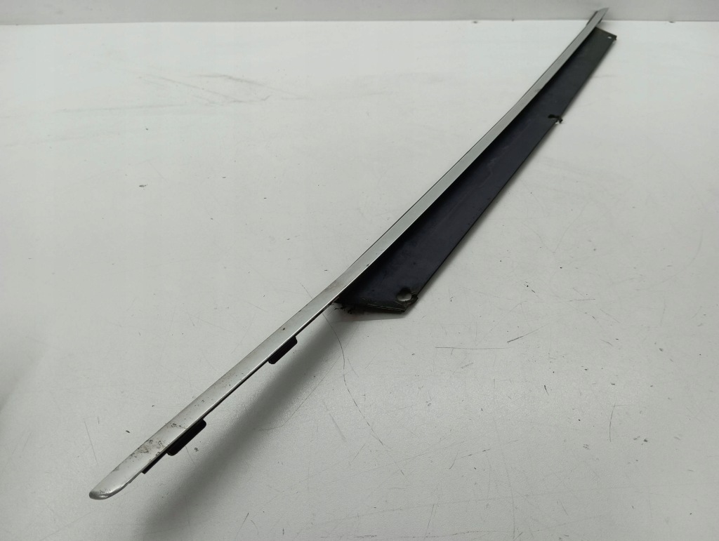 фото №5, Audi q7 4l 2006 левая сторона молдинг прокладка стекло дверь передних