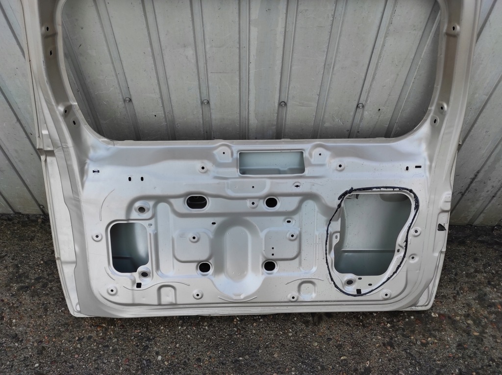 фото №6, Suzuki grand vitara ii 2 05- кришка багажника багажника задня