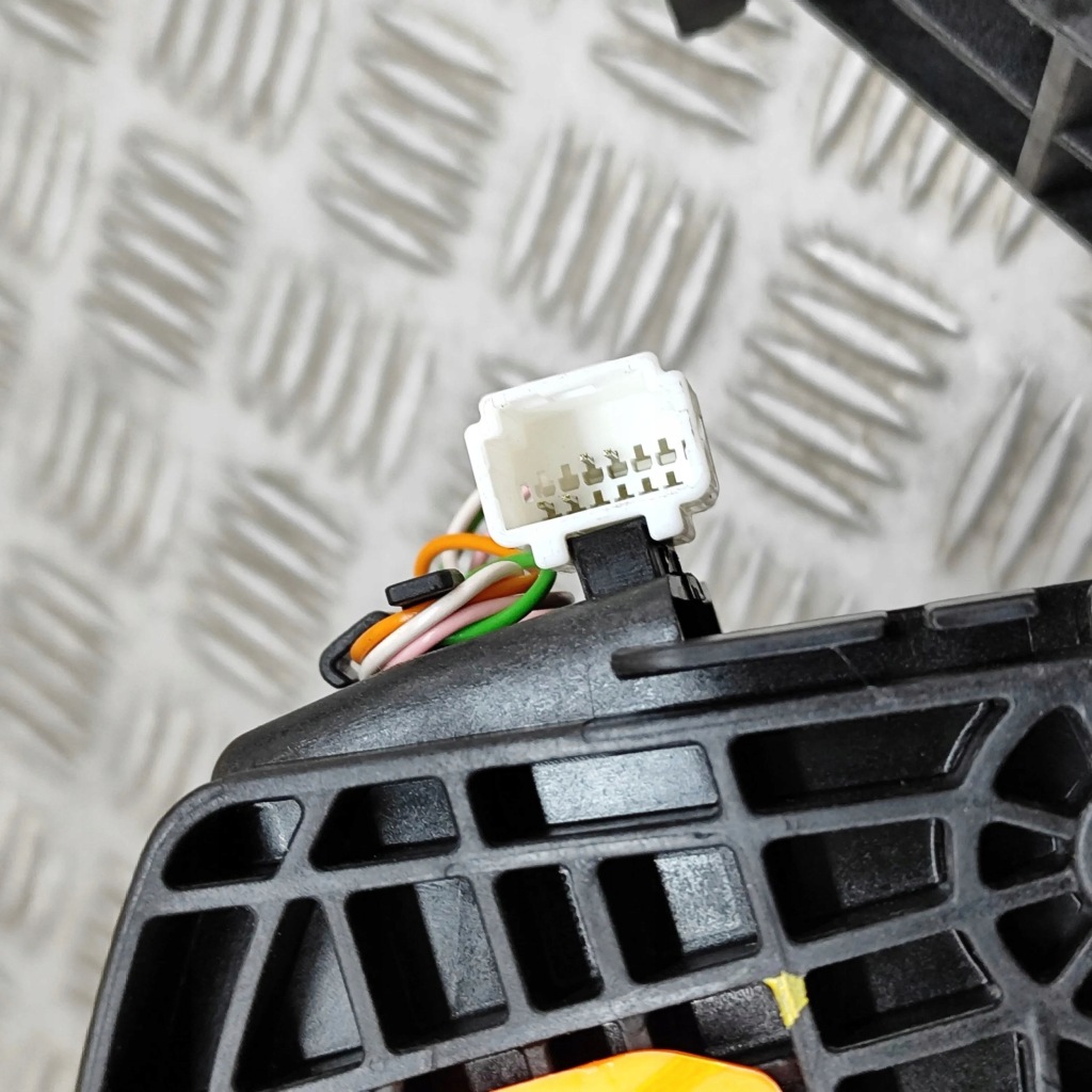 фото №7, Nissan juke ii f16 2023 домкрат перемикання передач / верхній