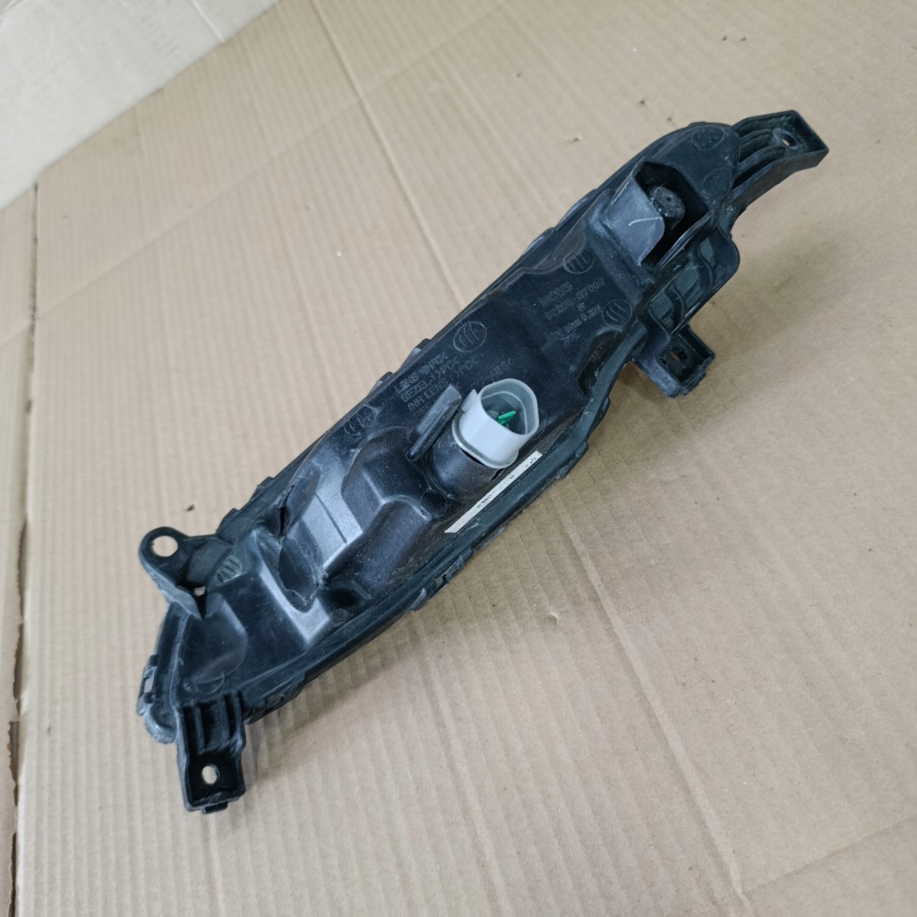 Противотуманная фара левый led hyundai tucson 3 92208-d7000 в Украине