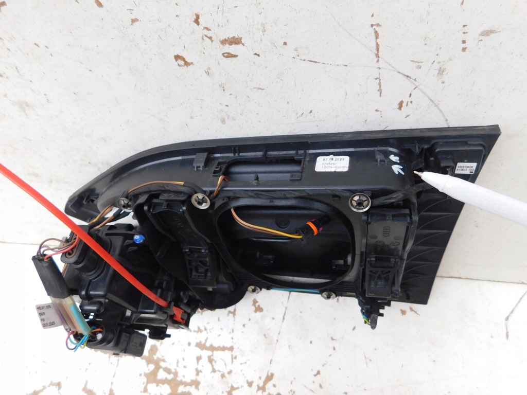 фото №6, Крышка разъём зарядки audi e-tron org