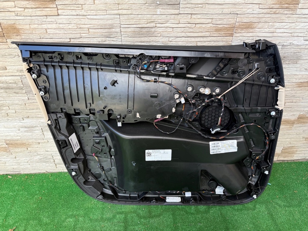 фото №4, Оббивка двері bmw x5 g05