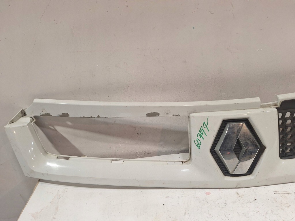 фото №3, Решітка радіатора решітка радіатора 8200233765 renault master ii 04-