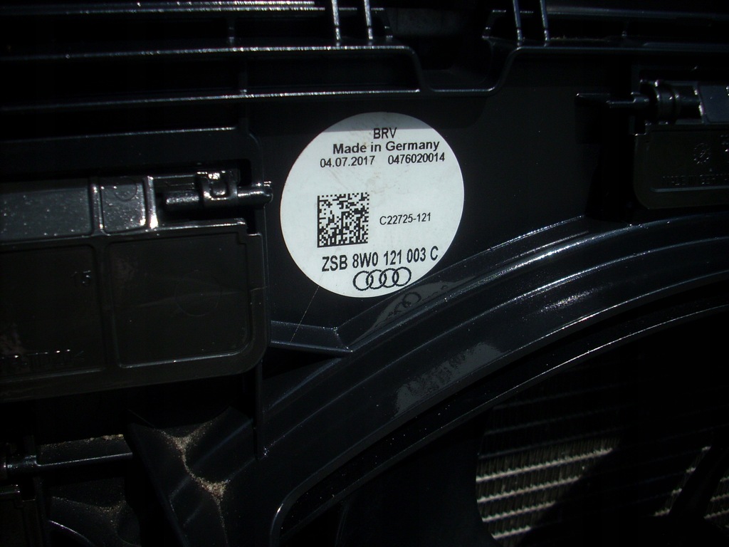 фото №10, Audi a8 d5 4n0 радиатор 4n0816515 tfsi вентиляторы ew. pas усилитель