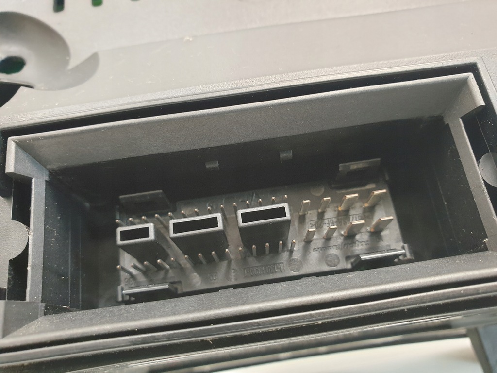 фото №8, Vw golf v 1.6 счетчик приборы 1k0920853g europa