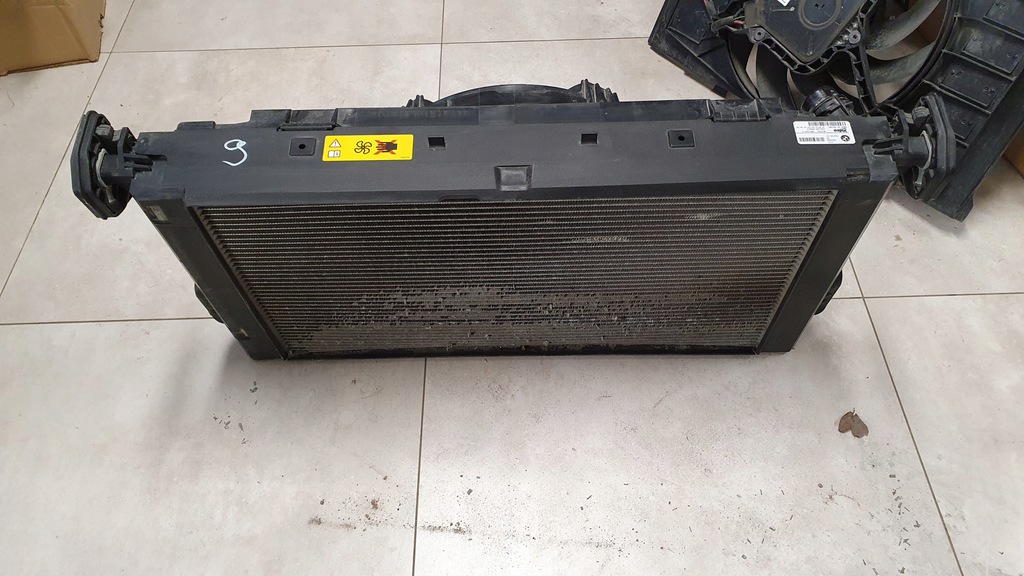 фото №6, Bmw i3 радіатор вентилятор pas передній