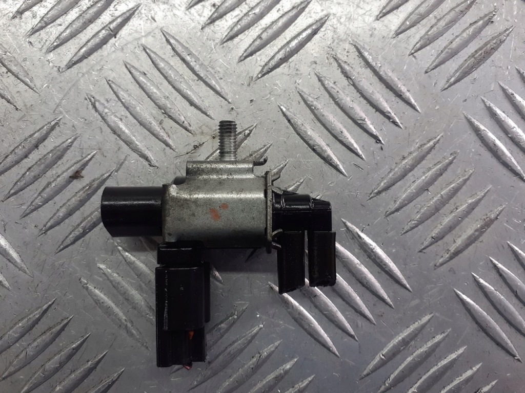 фото №1, Клапан вакууму mazda 5 2.0 4m5g-9a500-nb