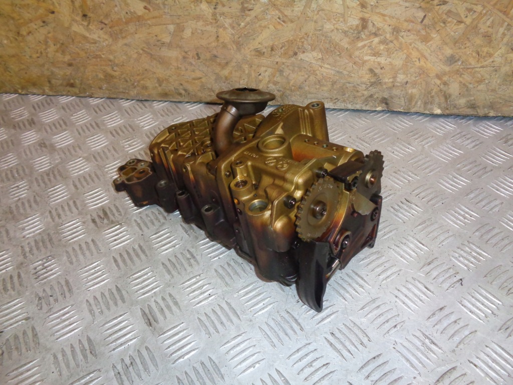 фото №1, Насос оливи audi a4 b6 2.0 fsi 00-