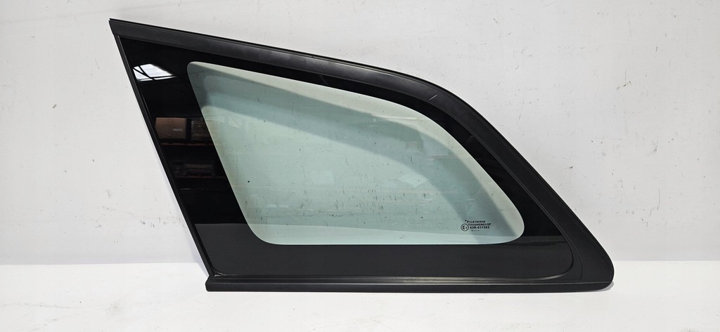 фото №1, Скло лівий задня toyota corolla e21 kombi 19-