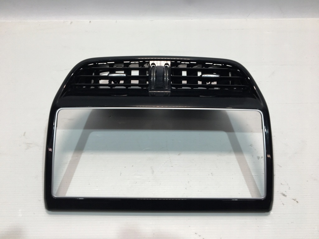 фото №1, Решётка обдув рамка jaguar f-pace 16- x761