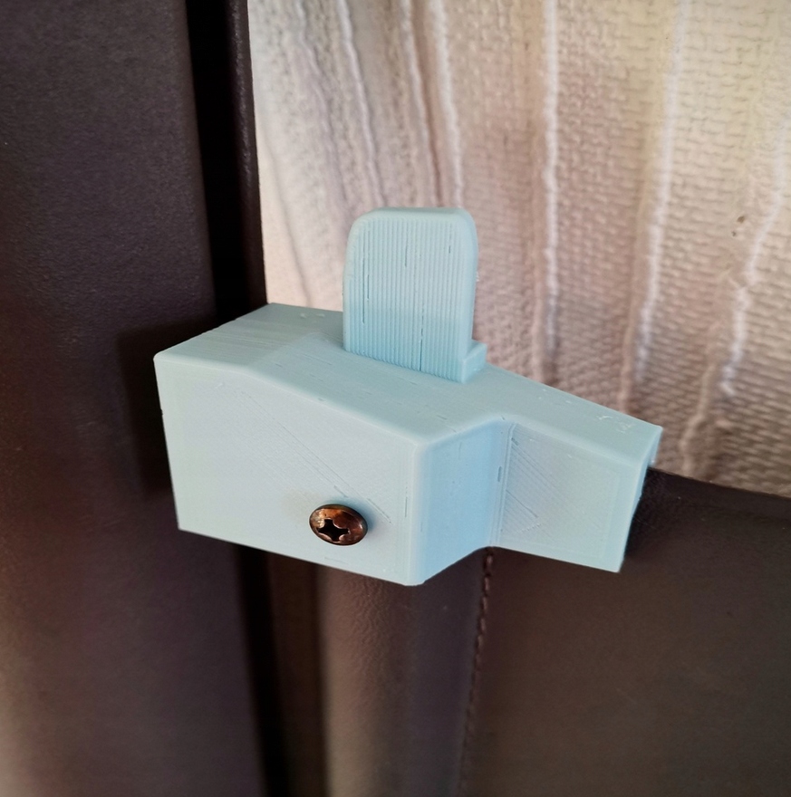 фото №5, 2x направляющая peugeot 208 sw блокировка шторка lew+pr