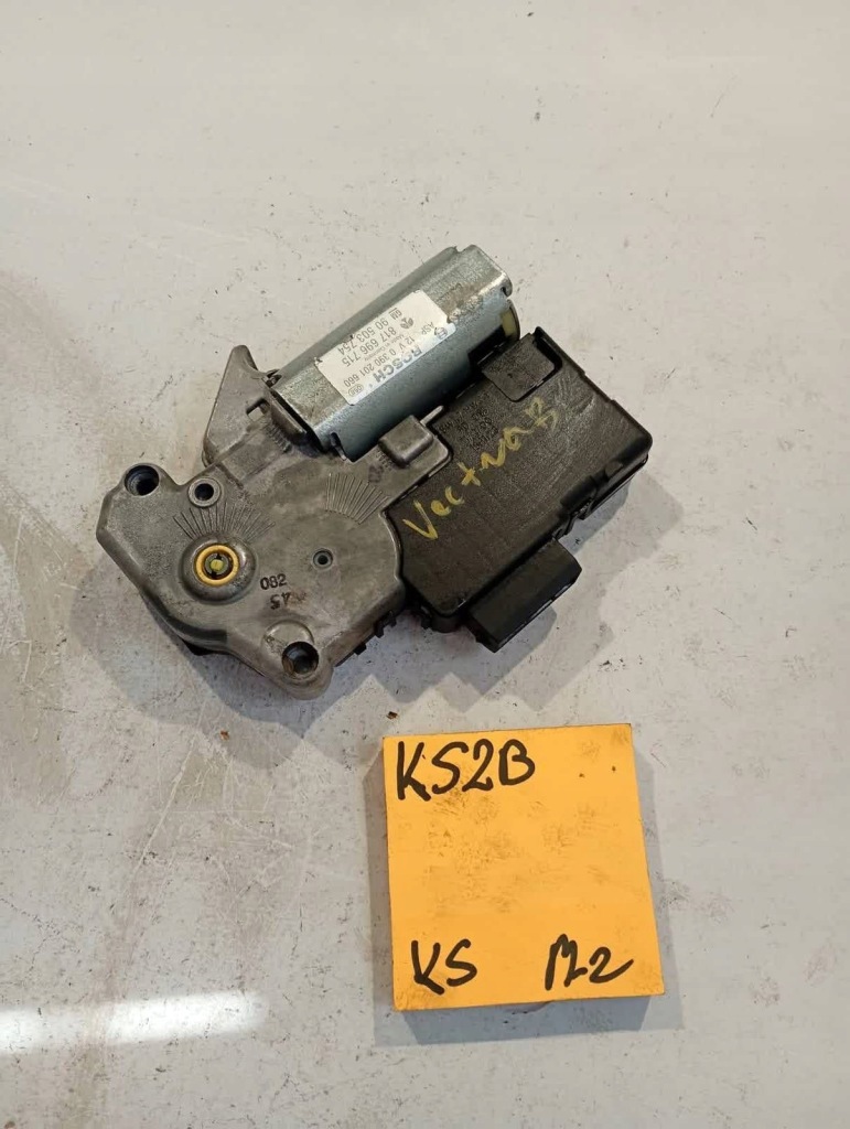 Купити Моторчик люк opel vectra b 90503754