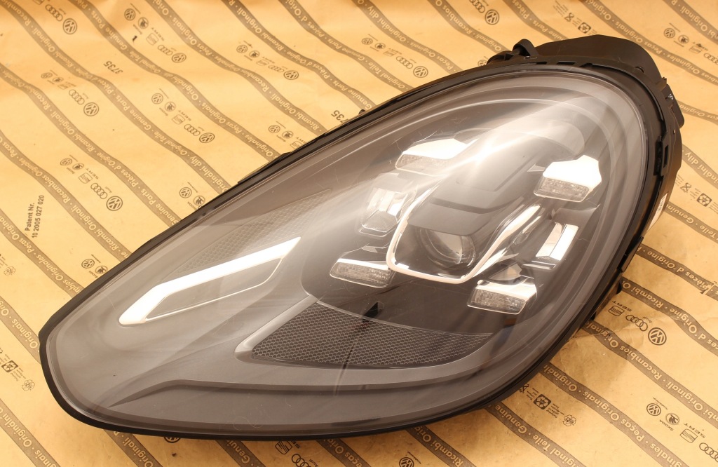 Купить Porsche cayenne 2 рестайлинг  14-17 фара full led matrix