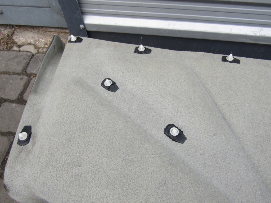 фото №15, 1 mercedes w124 sedan обивка крышки багажника