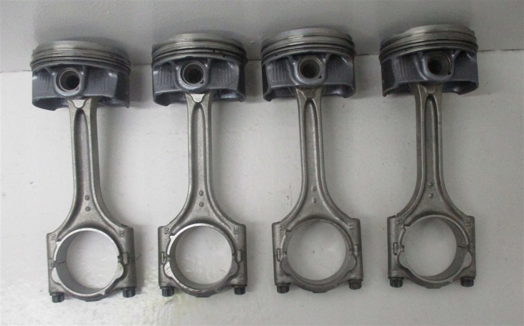 Поршень шатун volvo v40 v60 ii v90 1.5 t2 31460886 Оригинал