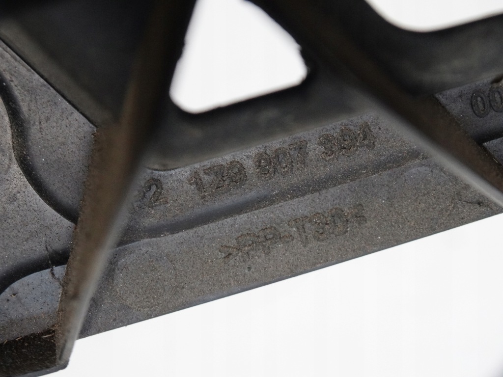 фото №8, Напрямна бампера правий задня octavia ii 2 1z0 1z9 lift