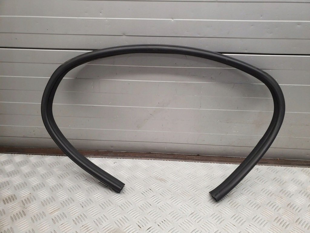 Купити Mercedes-benz sl r231 a2316970051 права сторона ущільнювачі