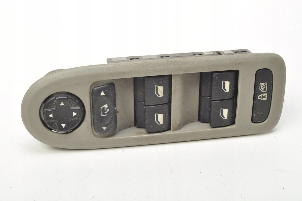 фото №1, Citroen c5 iii панель переключатель окон 96659465zw