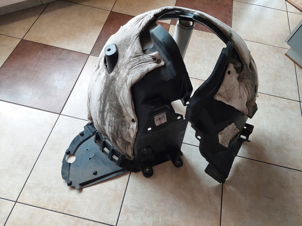 фото №3, Подкрылок - правый перед - renault kadjar