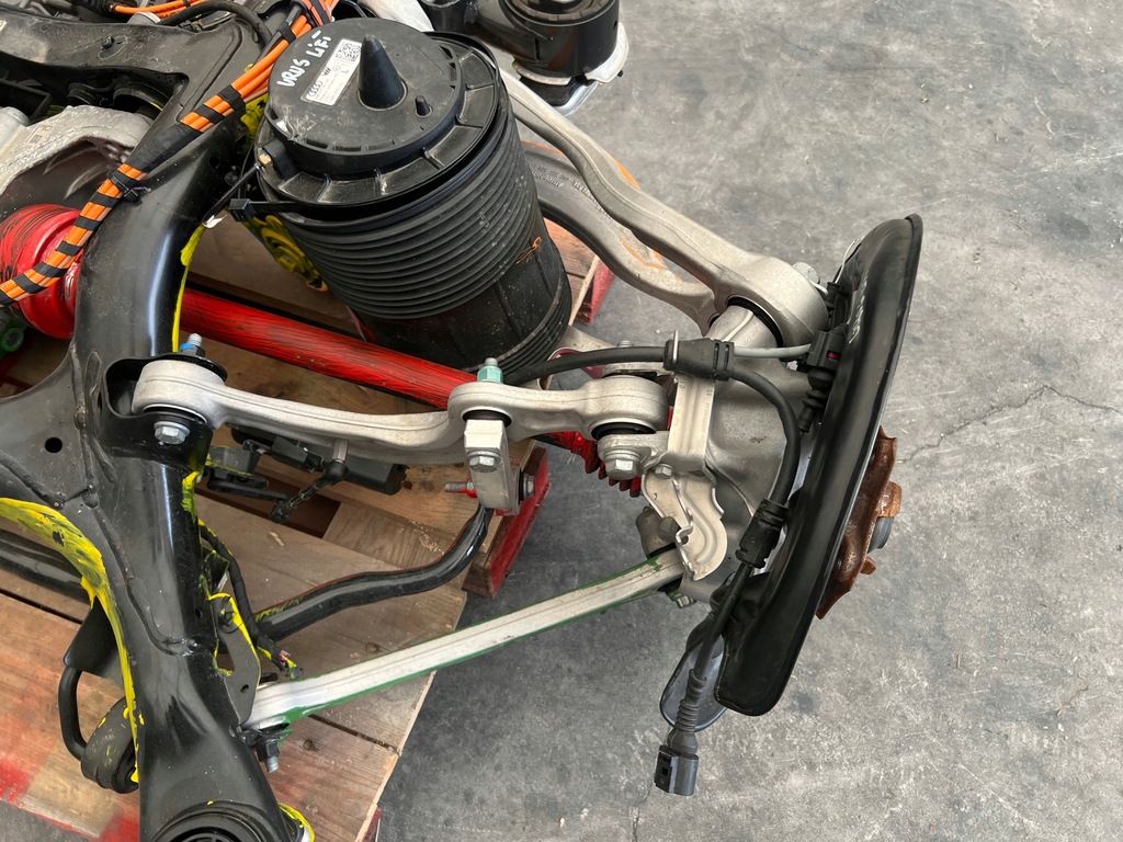 фото №11, Lamborghini urus lift 2024r подвеска kpl поворотный кулак рычаг подрамник приводной вал