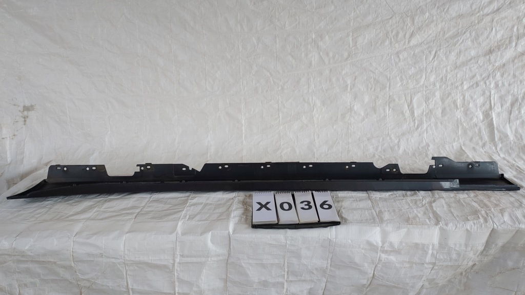 фото №10, Bmw 1 f20 lci накладка молдинг поріг права