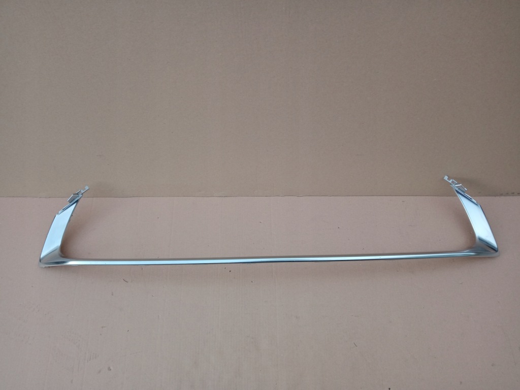 Купити Lexus es vii рестайлінг  хром решітка