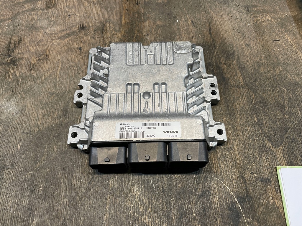 фото №1, Бортовий комп'ютер двигуна volvo v40 1.6d d2 36000608