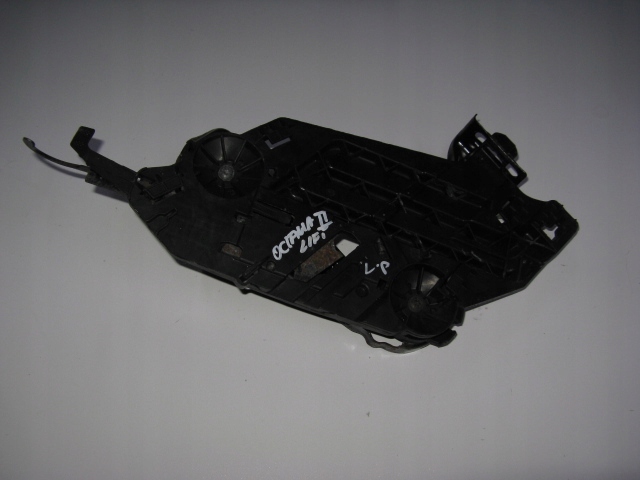 фото №1, Направляющая лампы левый перед skoda octavia ii lift