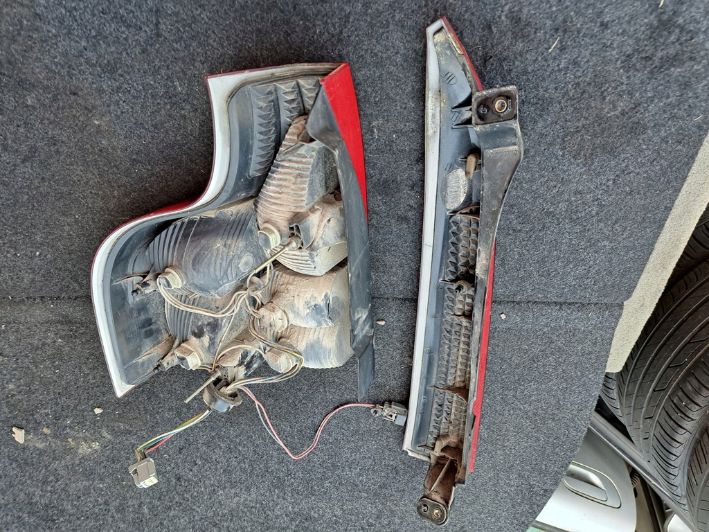 фото №10, Volvo xc90 i lift 06- лампа права нижня задня задня ładna оригінал