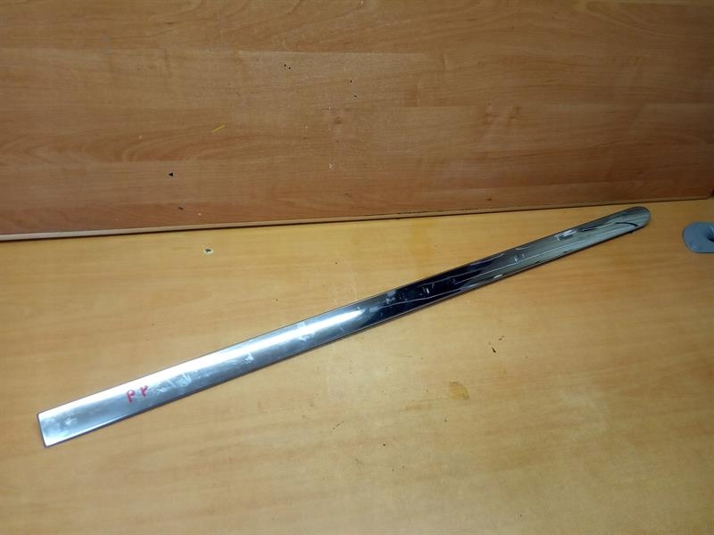 фото №1, Молдинг дверь правая передняя toyota avensis verso