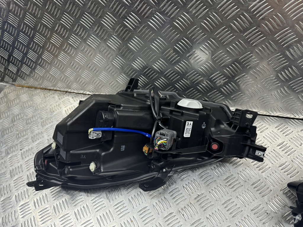 фото №7, Subaru brz ii 2022 toyota gr86 gr 86 лампа передняя оригинал правая левая