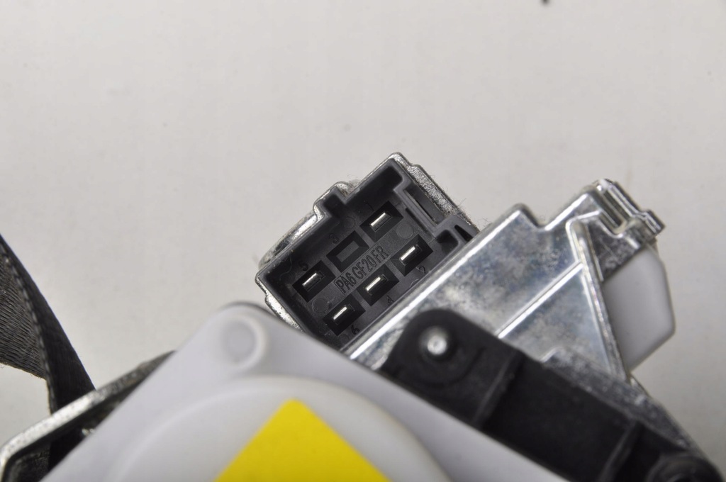 фото №7, Mercedes w172 r172 pas безопасности правый перед a1728603285