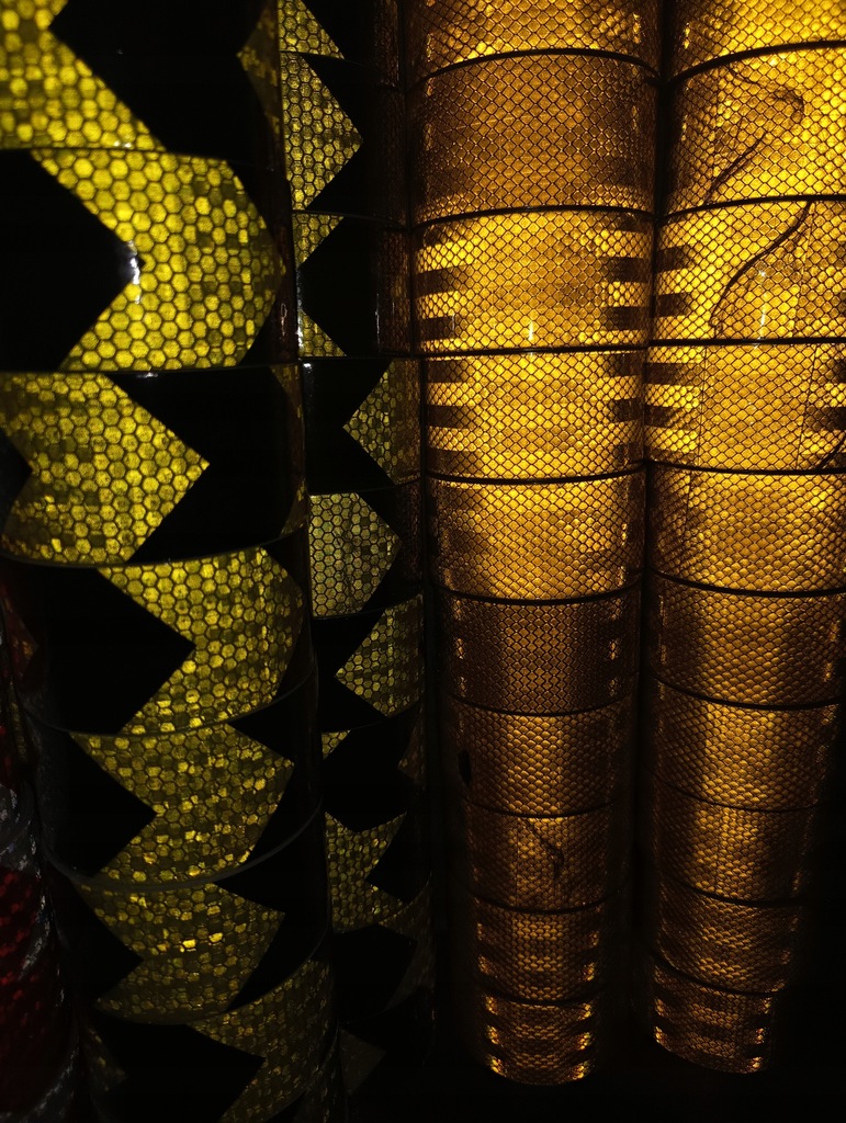 фото №15, Стрічка відбиваюча strzałka żółto попереджувальна відбивач чорний жовтий 5m контур