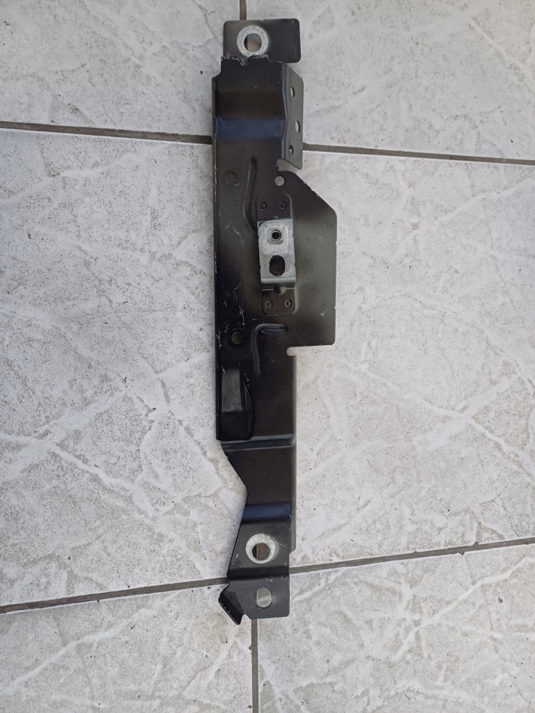 фото №1, Кронштейн кронштейн крыла перед volvo s90 v90 левый